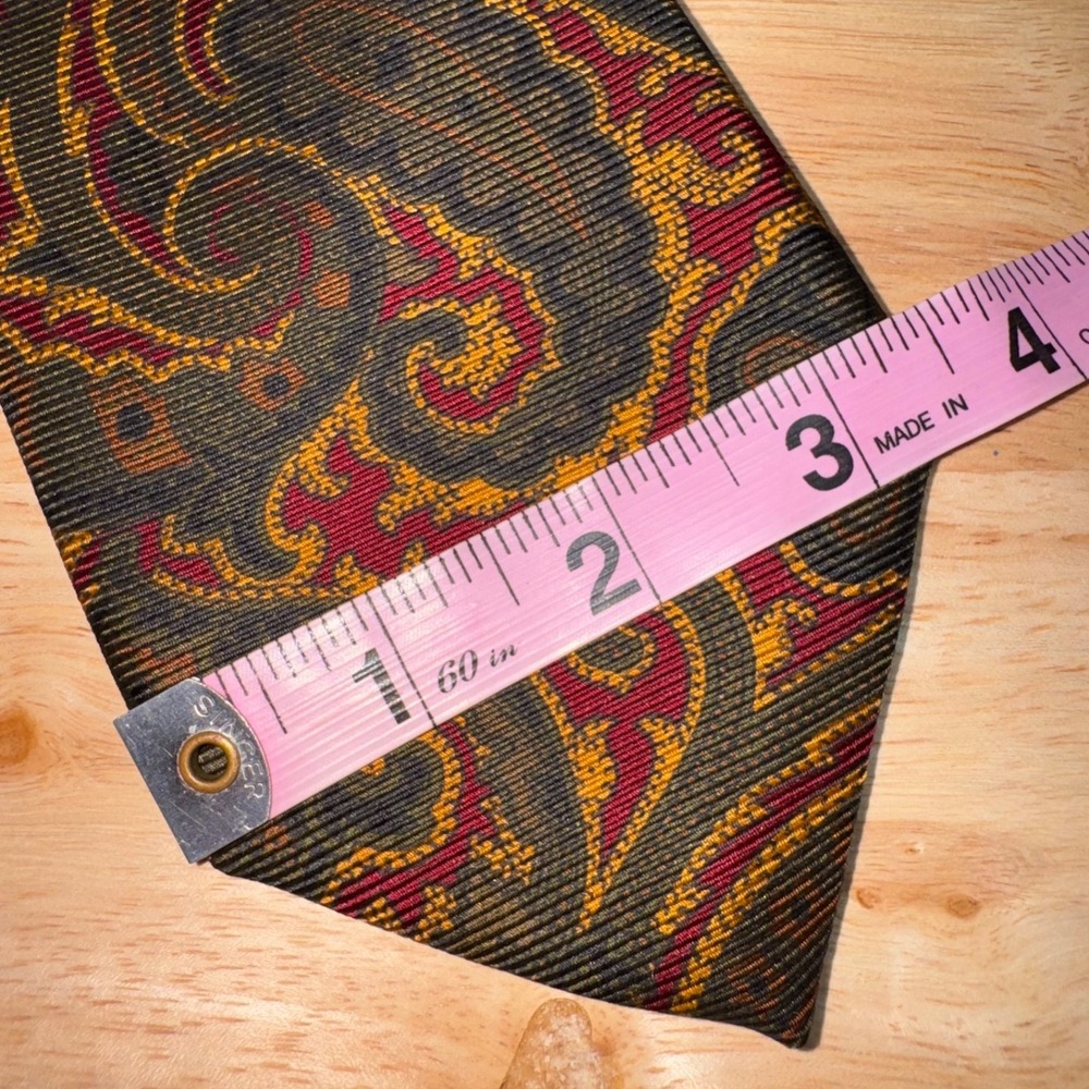 Robert Talbott Silk Tie Brown Red Gold Paisley Hand Sewn USA Ancient Madder - Picture 10 of 14
